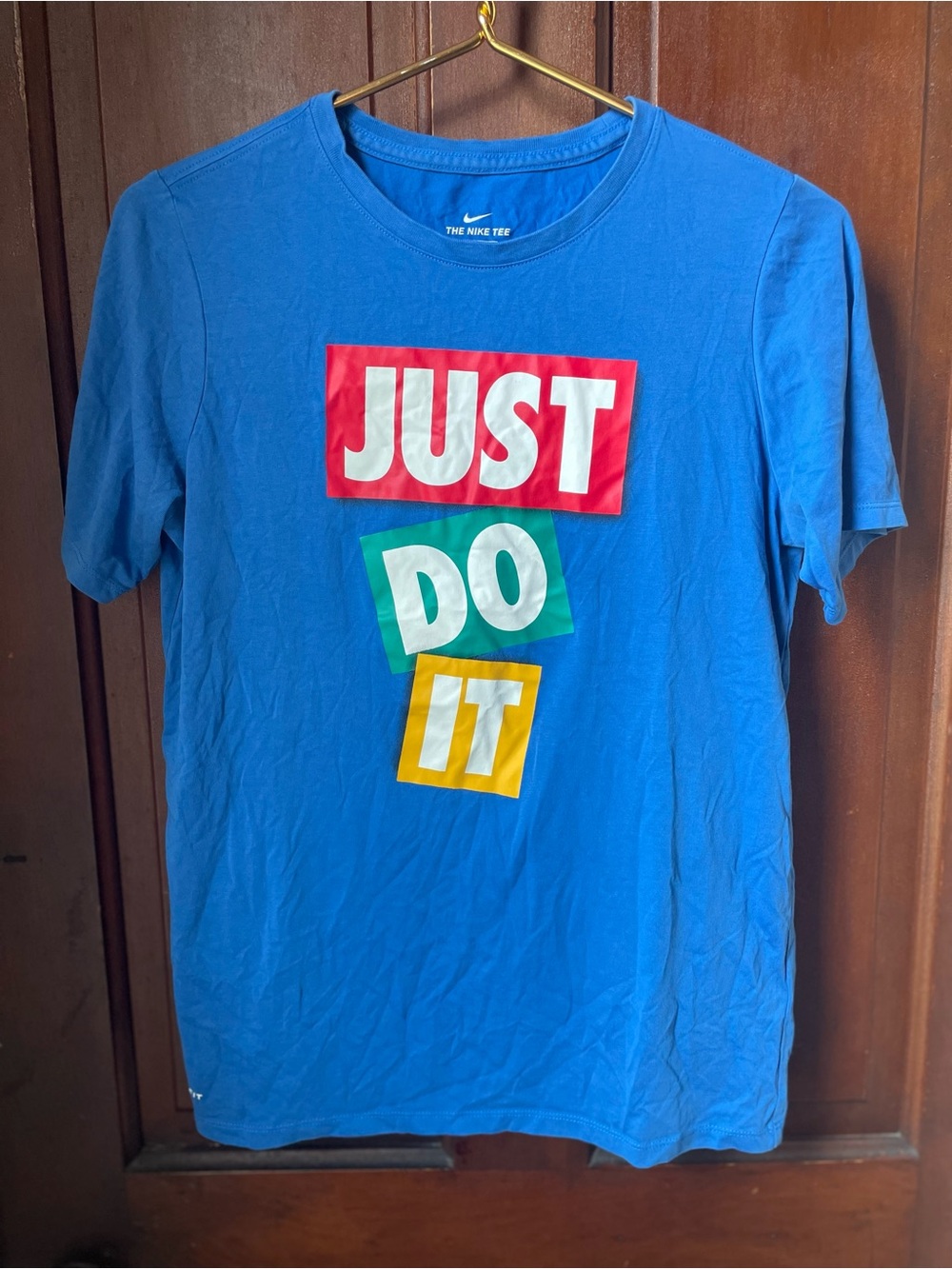 Nike dri fit boys extra large short sleeve blue athletic shirt